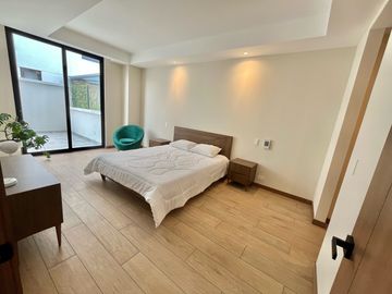 VENDO DEPARTAMENTO 3 DORMITORIOS DE LUJO EN CUMBAYÁ