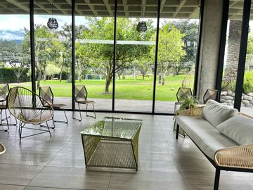 VENDO DEPARTAMENTO 3 DORMITORIOS DE LUJO EN CUMBAYÁ