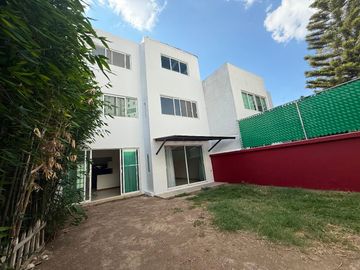 Casa en venta Fraccionamiento San Jose, Zona Recta a Cholula