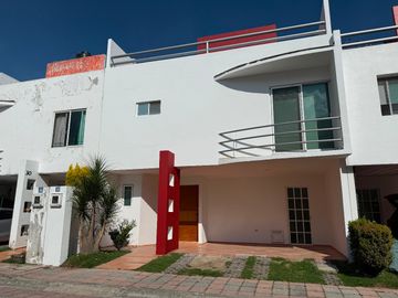 Casa en venta Fraccionamiento San Jose, Zona Recta a Cholula