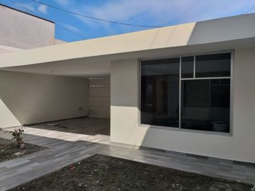 VENTA DE CASA EN COL. CAZONES POZA RICA., VER.