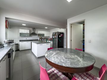 Exclusivo Dúplex de 376 m² | Espacios amplios y acabados de alta calidad