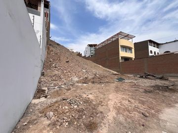 Venta de Terreno para Edificio Multifamiliar o Casa en Casuarinas Sur