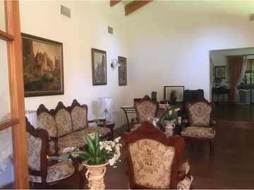 Espectacular casa en Parcela Nos