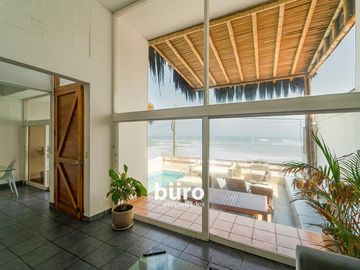 EXCELENTE CASA EN VENTA CON VISTA AL MAR EN MALECON PICO ALTO DE PUNTA HERMOSA