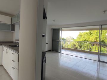 EN VENTA APARTAMENTO EN LAGOS DE VERDE ALFAGUARA SEXTO PISO