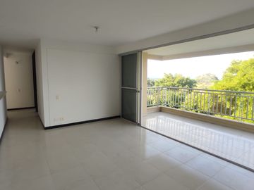 EN VENTA APARTAMENTO EN LAGOS DE VERDE ALFAGUARA SEXTO PISO
