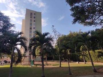 EN VENTA APARTAMENTO EN LAGOS DE VERDE ALFAGUARA SEXTO PISO