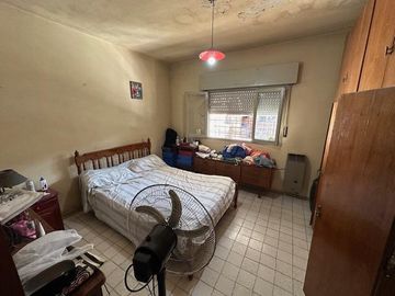 Casa en  venta en centro de G. de Laferrere