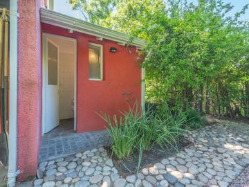 Casa en Venta en El Estribo, Pilar – Lote Interno y Gran Jardín  - Escriturable