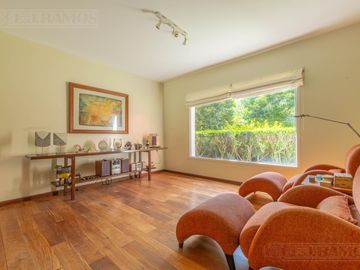 Casa en Venta en El Estribo, Pilar – Lote Interno y Gran Jardín  - Escriturable
