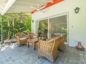 Casa en Venta en El Estribo, Pilar – Lote Interno y Gran Jardín  - Escriturable