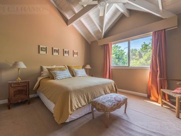 Casa en Venta en El Estribo, Pilar – Lote Interno y Gran Jardín  - Escriturable