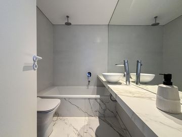 Departamento de 3 dormitorios en suite con amenities y vista al río