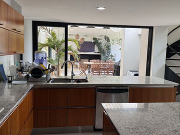 Casa en venta en La Vista,  Bosque Real