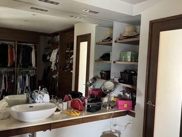 Casa en venta en La Vista,  Bosque Real
