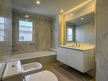 Departamentos Premium de 3 dormitorios con amenities en la barranca de Alberdi