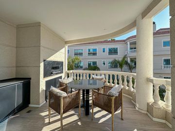 Departamentos Premium de 3 dormitorios con amenities en la barranca de Alberdi