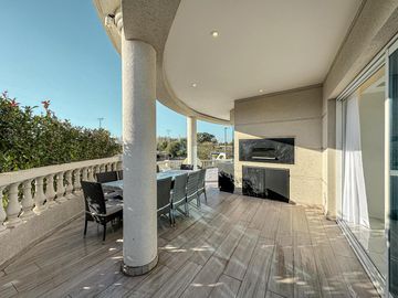 Departamentos Premium de 3 dormitorios con amenities en la barranca de Alberdi
