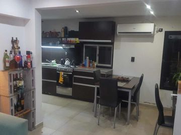 Casa en venta - 1 Dormitorio 1 Baño 1 Cochera- 80Mts2 - Cañuelas