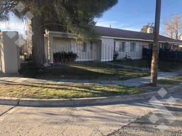 VENTA CASA 4 DORMITORIOS  - B° ALTA BARDA, NEUQUEN
