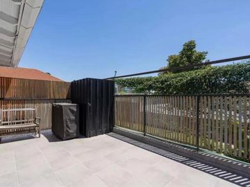 PH en venta - 3 Dormitorios 3 Baños - 142Mts2 - Villa Ballester