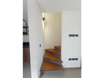 Se renta casa para estrenar/ cerritos