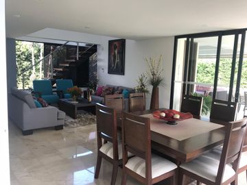 Se Vende Casa De Lujo En Barrio Pance