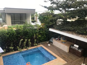 Se Vende Casa De Lujo En Barrio Pance