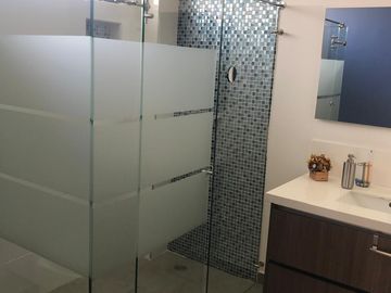 Se Vende Casa De Lujo En Barrio Pance