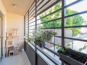 Venta casa estilo tríplex 5 ambientes con jardín y pileta en Vicente Lopez
