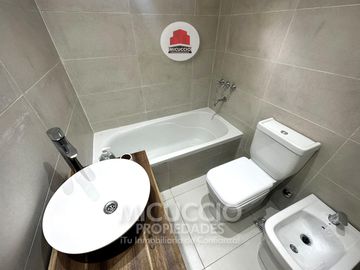 Departamento en venta, René Favaloro N°56 (N°1, Planta Alta), Los Cardales