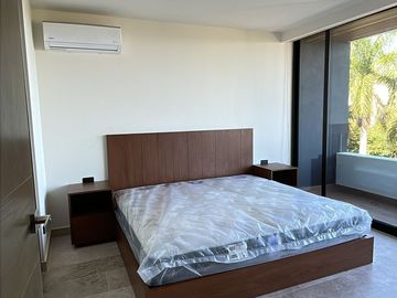 Renta Departamento Amueblado de 1 recámara en Varanta!
