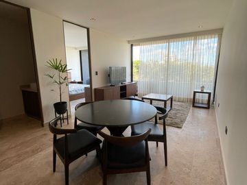 Renta Departamento Amueblado de 1 recámara en Varanta!