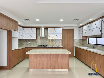 Casa en venta en Valle Escondido