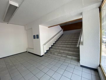 OFICINA EN RENTA,  CALZADA DE GUADALUPE.