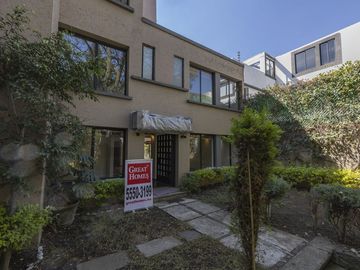 Casa en Venta en Lomas de San Angel Inn