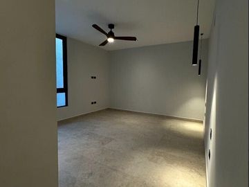 Casa en Venta en Temozón Norte, 3 recámaras, 3.5 baños