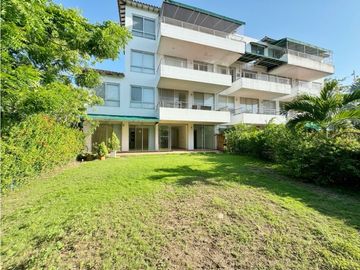 Venta apartamento con patio 3 alcobas Cartagena Laguna Club Cartagena