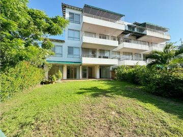 Venta apartamento con patio 3 alcobas Cartagena Laguna Club Cartagena