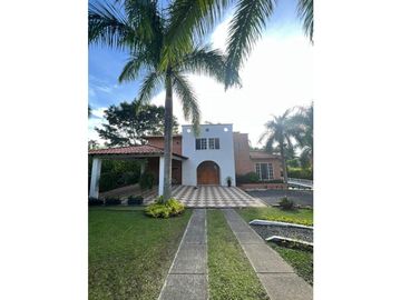 Casa campestre en condominio para la venta en Cerritos, Pereira!!!