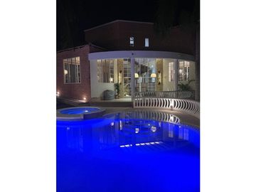 Casa campestre en condominio para la venta en Cerritos, Pereira!!!
