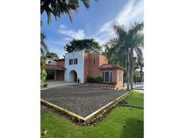 Casa campestre en condominio para la venta en Cerritos, Pereira!!!