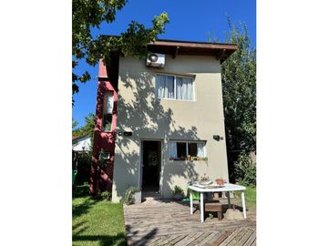 Venta Casa moderna 3 amb. barrio cerrado Hipocampo!!!