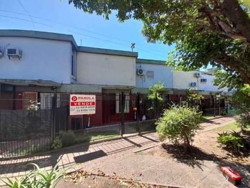Casa en alquiler en Moron Sur