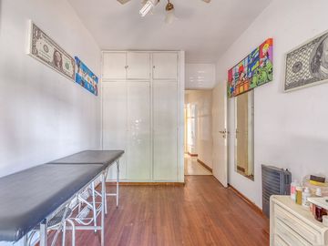 Venta casa 4 ambientes C/ quincho y pileta