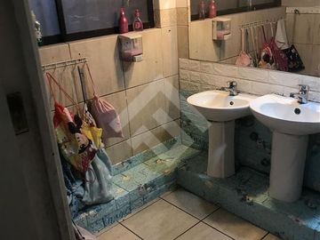 Local Comercial en Venta en José Luis infante Larraín con Lago Lugano