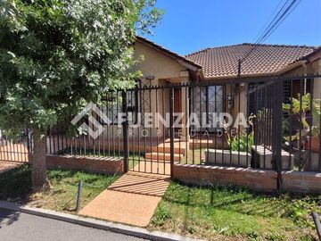 Casa en Venta en Av. Aeropuerto con Manutara