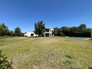 Casa en Venta en Los algarrobos IV