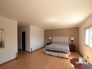 Casa 3 dormitorios en venta - Cadaques Funes Hills